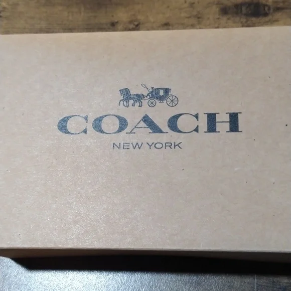 NWT 3 in 1 Keith Haring Boombox Boom Box Wallet + Card Case + Bonus - Picture 5 of 7